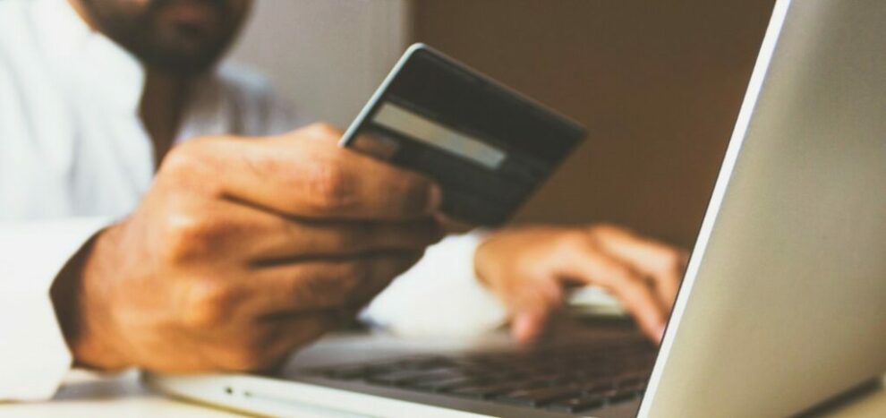 How to Use A CDP to Activate Customer Insights in Real-Time and Improve Sales Performance