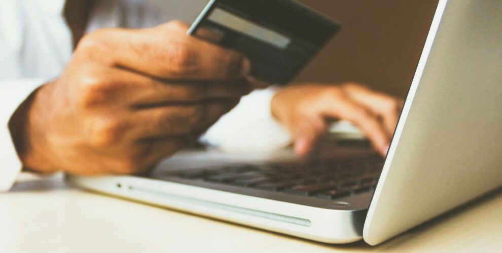 How to Use A CDP to Activate Customer Insights in Real-Time and Improve Sales Performance