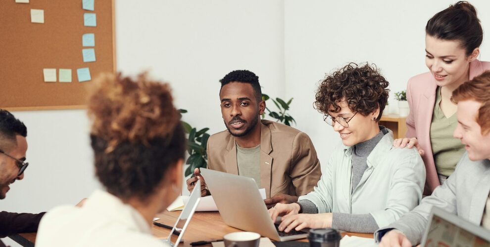 8 Ways Technology Boosts Sales Productivity in 2024